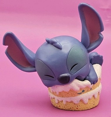 Just Play Disney Stitch Feed Me Series 3 Cake Eating Stitch LOOSE 2'' Figure