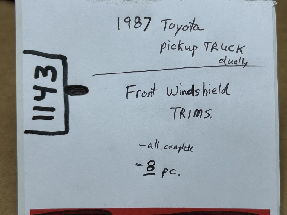 Camioneta Toyota 84-88 89 4Runner OEM SR5 - Parabrisas delantero cromado TRIM 8 piezas Foto 2 de 4