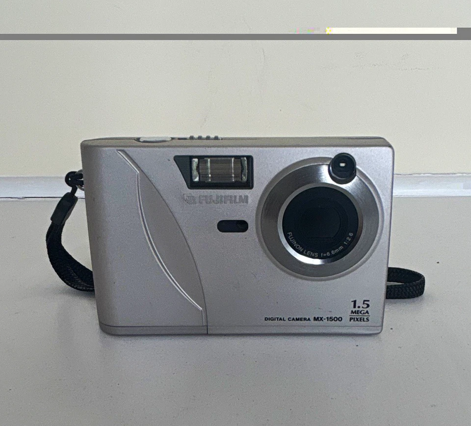 Fujifilm Digital Camera MX-1500 Zoom 1.5MP Silver Tested