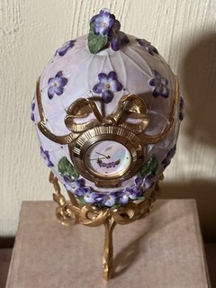 Franklin Mint House of Faberge Violets in the Snow Egg Clock Very Good Condition