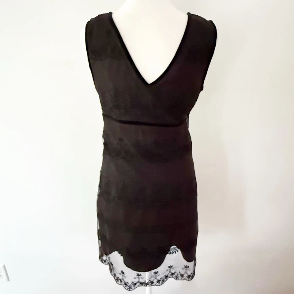 Vestido feminino vintage bordado de renda com acabamento em veludo 4 caprichoso bruxa escuro feminino - Imagem 4 de 4