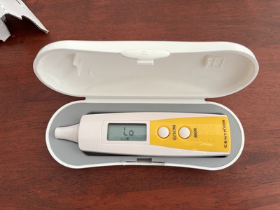 Centrios Ohrthermometer für Erwachsene/Kinder, neu