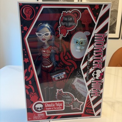 Monster High Ghoulia Yelps Doll First Wave 2010 Hoots NIB New In Box READ
