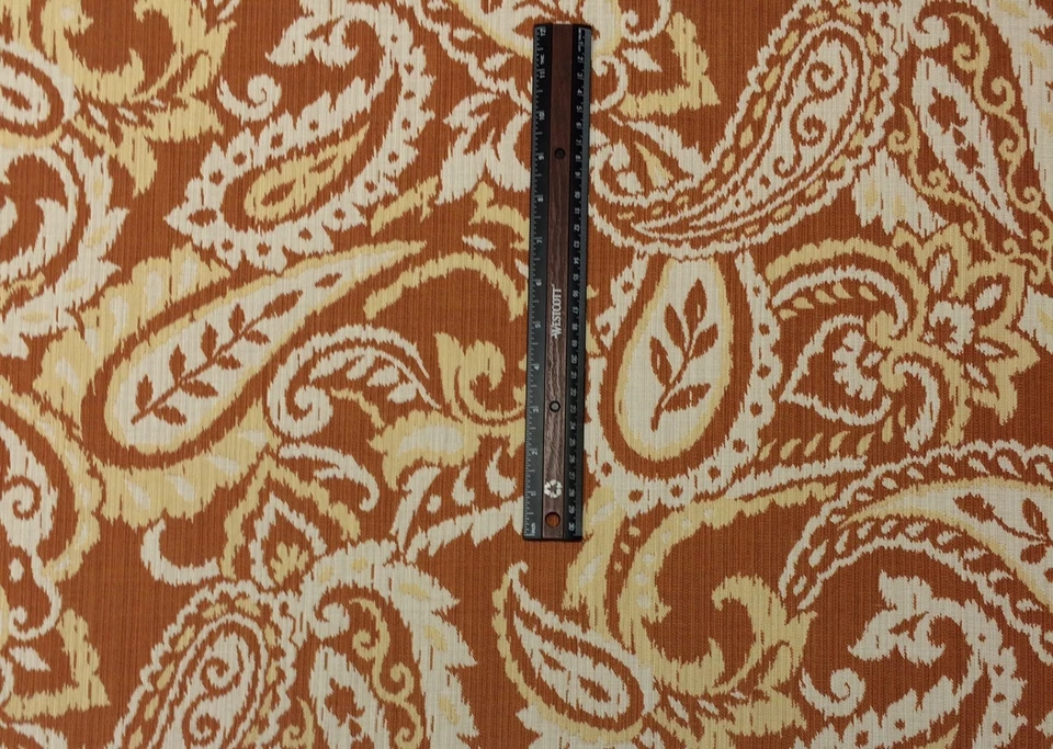 TELA EXTERIOR OUTDURA JULIET MANDARINA NARANJA PAISLEY POR YARDA 54"W Foto 2 de 4