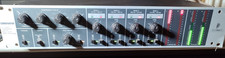 Compressore multibanda Behringer MDX8000 montaggio su rack