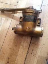 BRITON DOOR CLOSE VINTAGE 