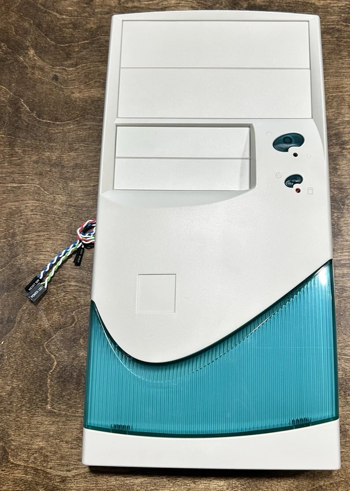 Estuche Genérico para PC Mini ATX-ish Nuevo Antiguo Stock Intacto por Reliquia Conservada en el Tiempo Foto 2 de 4