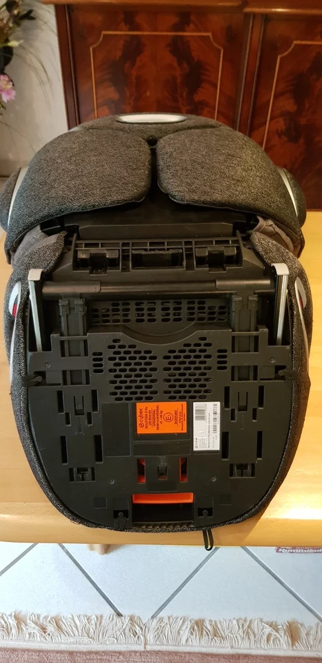 Cybex Solution Z-fix Kindersitz 15-36 Kg mit Isofix , super Zustand - Bild 4 von 4