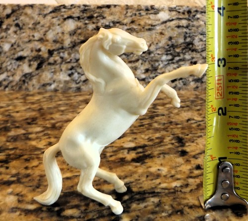 VINTAGE STUART WHITE REARING HORSE CLEAN !!!! - Picture 7 of 8
