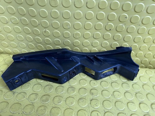 Vw Passat 3C B6 Stoßstangenhalter Vorne recht Halter Führung Stoßstange Original