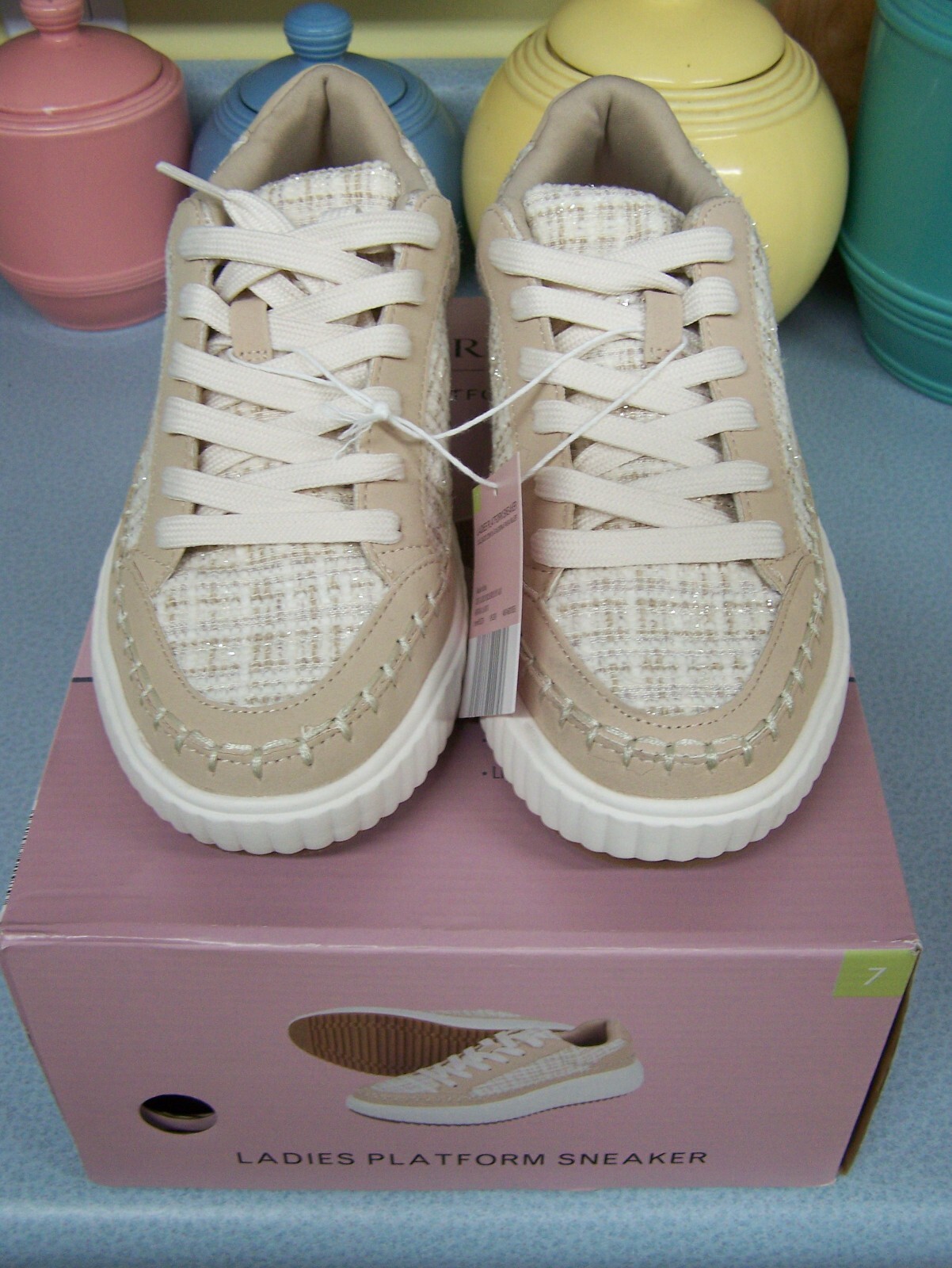 Sneakers New Serra Ladies Beige Platform Memory Foam US size 7-image