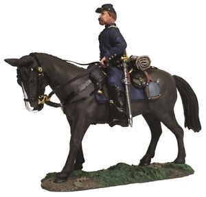 BRITAINS CIVIL WAR UNION 31146 FEDERAL CAPTAIN OF INFANTRY WITH CIGAR MIB