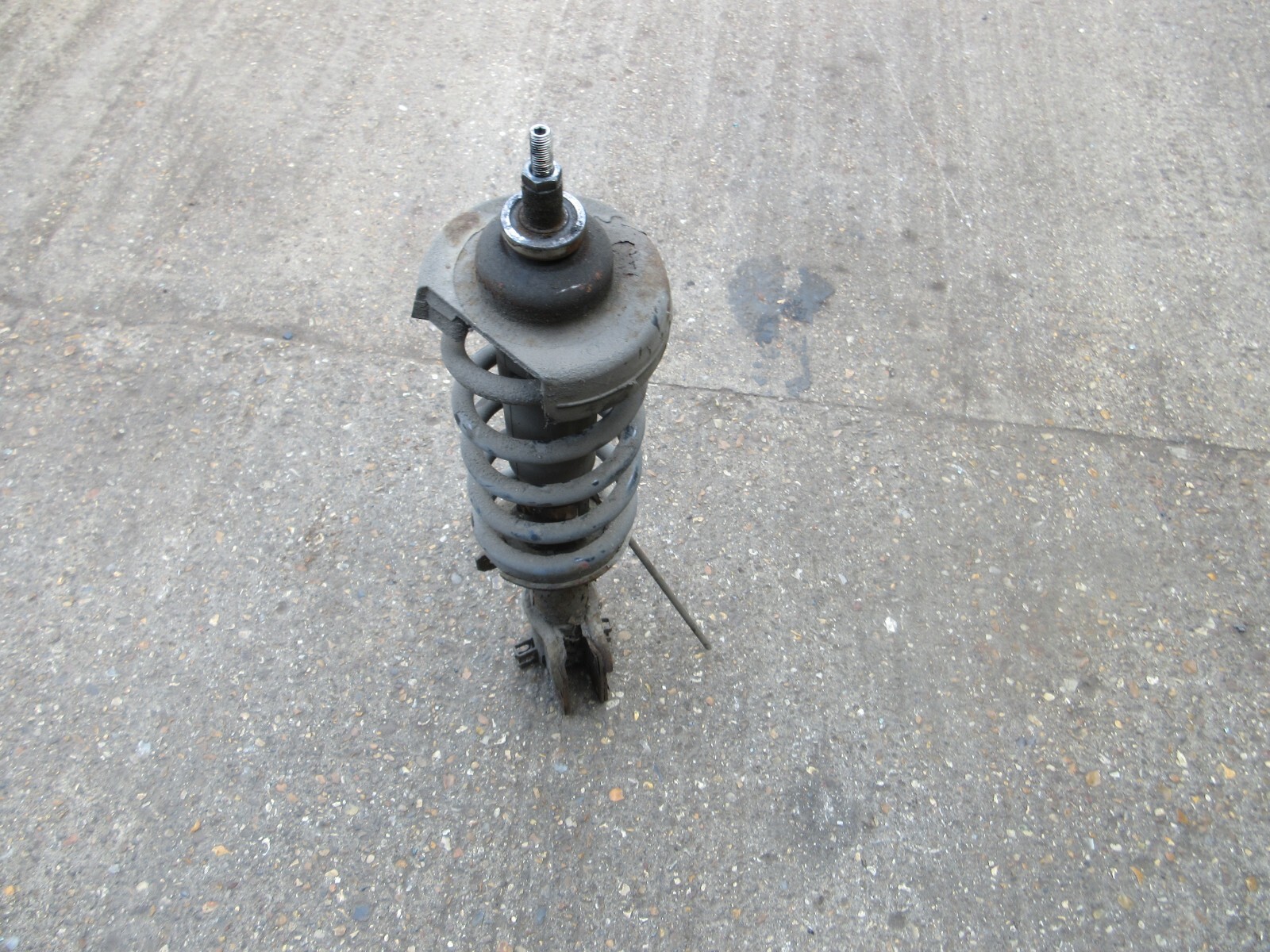 Vauxhall Vivaro Renault Trafic Strut Shock Absorber Passenger Side