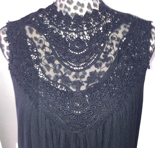 Torrid Kleid Gr. 00 M/L bestickt Ausschnitt Trapez & Swing schwarz kniehoch - Bild 3 von 6