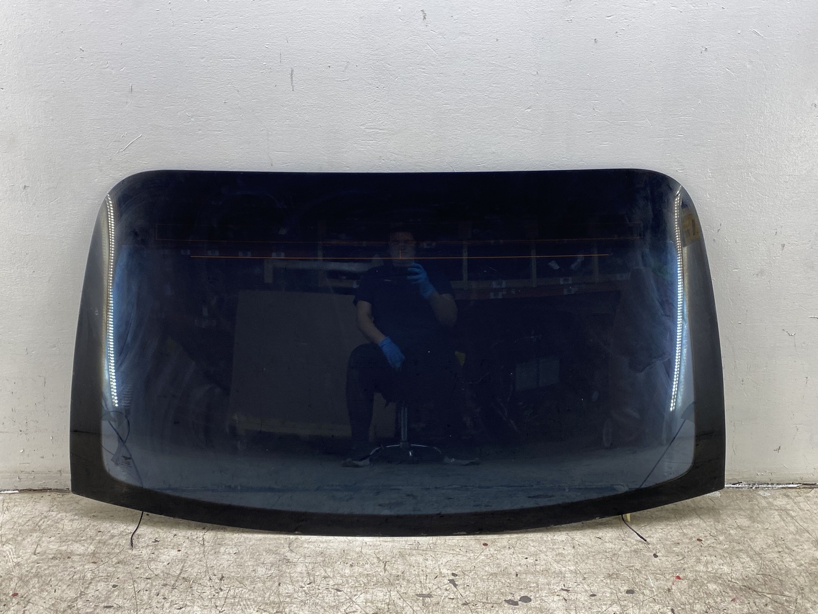 2014-2019 BENTLEY FLYING SPUR REAR BACK WINDOW WINDSHIELD AUTO GLASS 4W0845051M