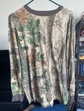 Realtree Camo Long Sleeve Shirt 2000s Vintage Pocket Tee, Size Large