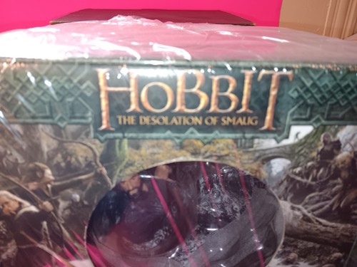 Exclusive The Hobbit The Desolation Of Smaug Extended 3D Blu-Ray Edition Statue - Picture 3 of 3
