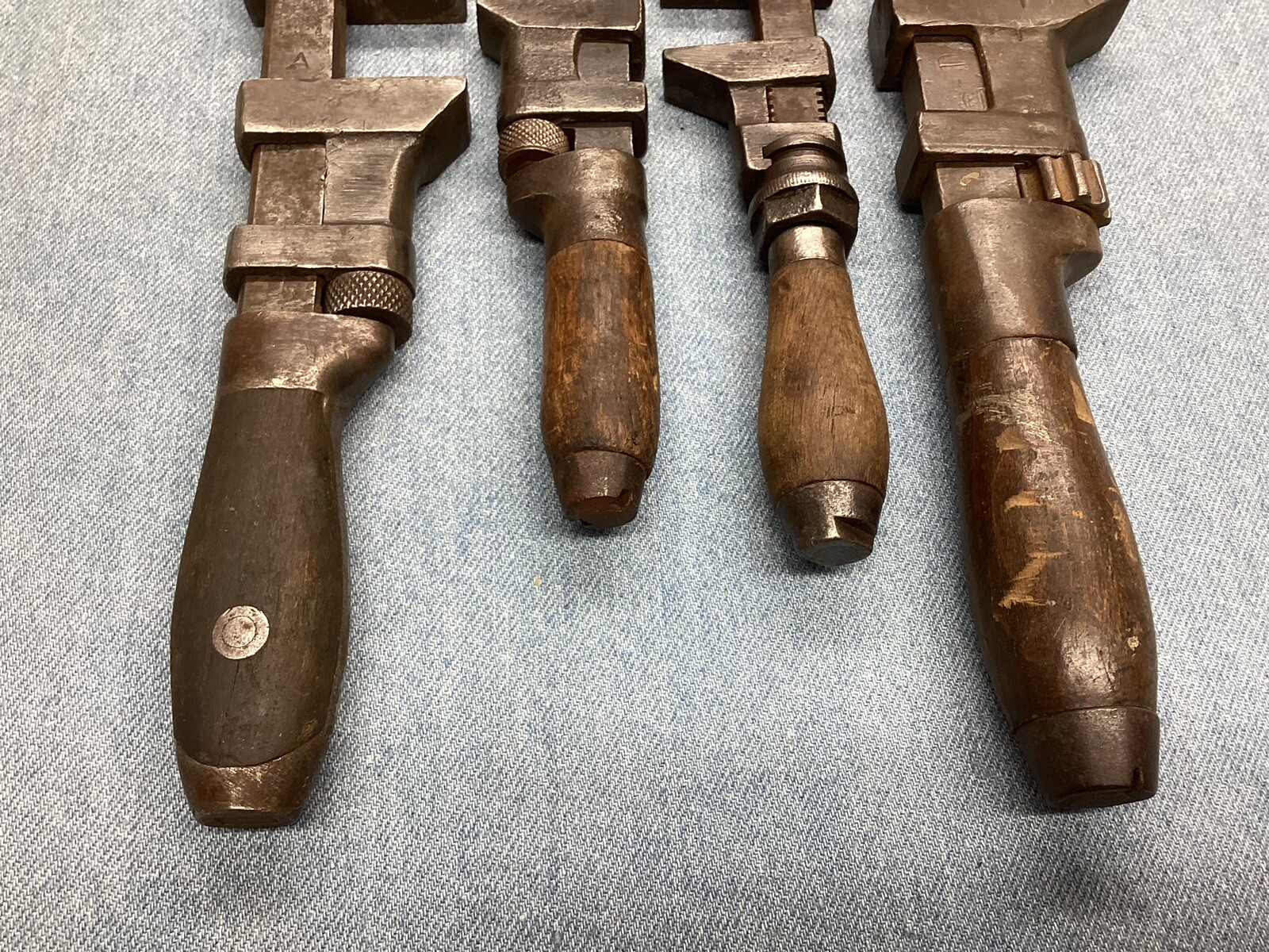 Picture 3 of 21