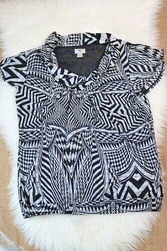 Worthington Damen groß Stretch geometrisch schwarz weiß Flügelärmel Wasserfallausschnitt - Bild 1 von 5