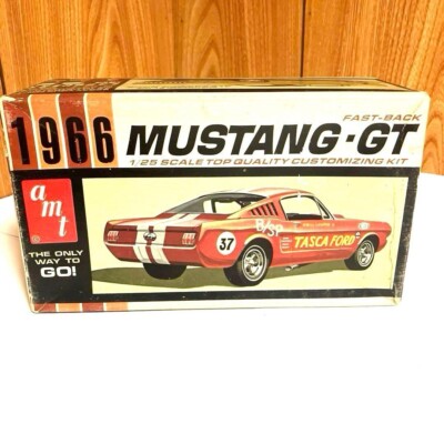 AMT '66 Ford Mustang GT - Classic 1/25 Scale Model Kit | eBay