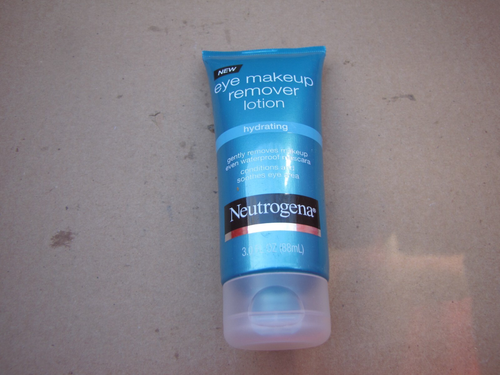 1 New Neutrogena Hydrating Eye Makeup Remover Lotion 3 Oz RARE HTF