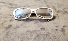 VINTAGE KENNETH COLE SUNGLASSES