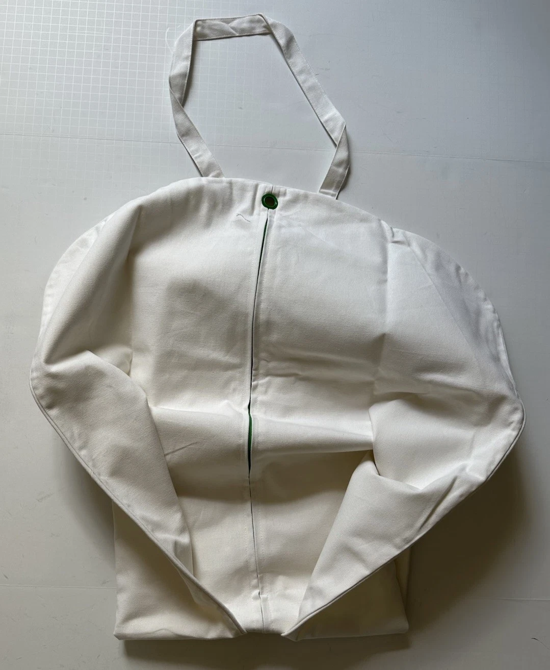 Bottega Veneta Giacca Gilet Pieghevole Borsa Porta Indumenti Bianco 54”L x 27 5”W Nuovo