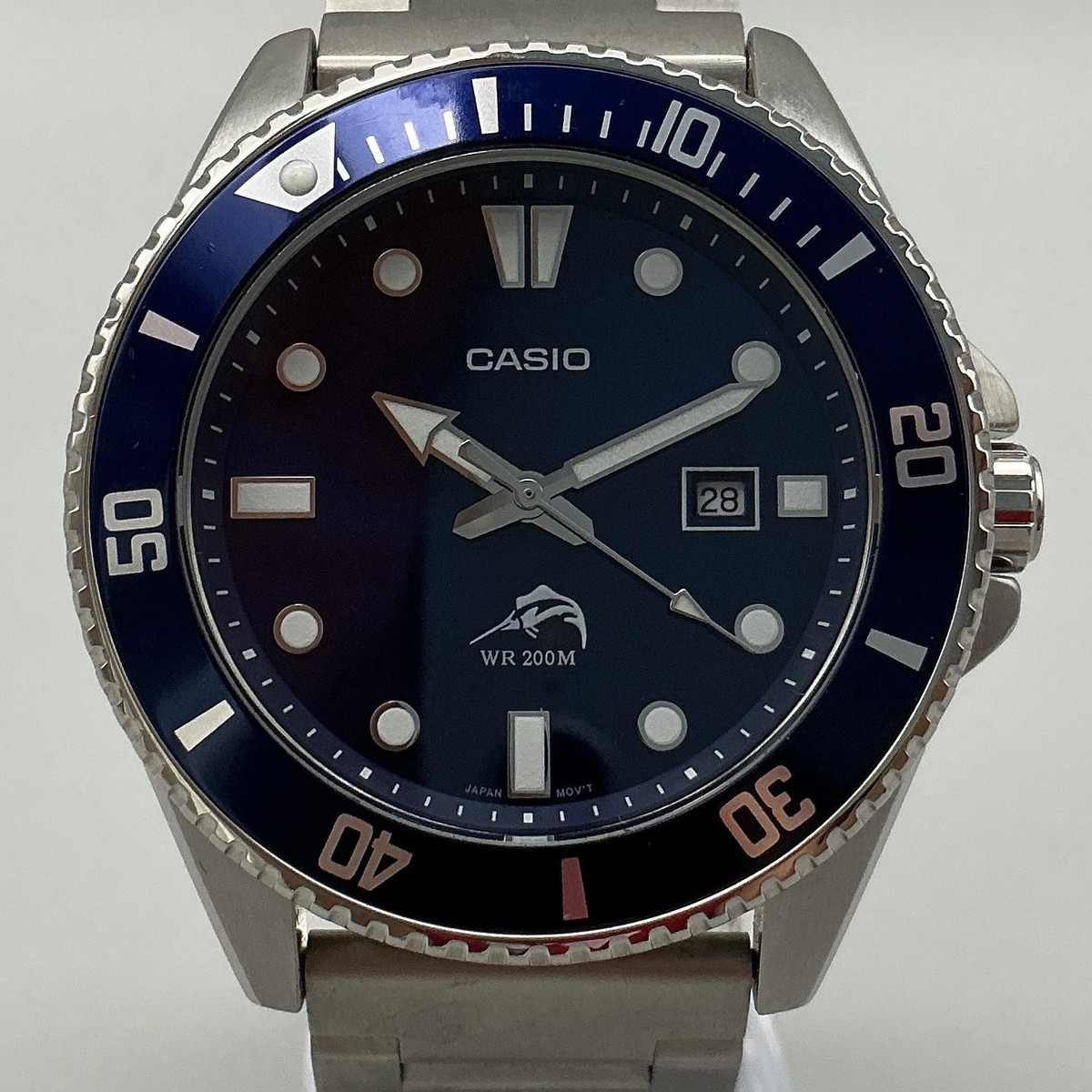 Casio 2784 MDV-106 Mens Watch 44mm Blue Dial Stainless Date New