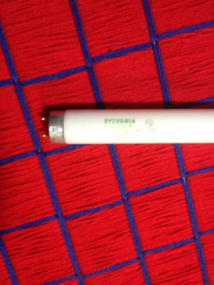 Lâmpada fluorescente 15w luz negra 18" BF20F fabricada nos EUA F15T8/BL BUG ZAPPER UV RG2 - Imagem 3 de 4