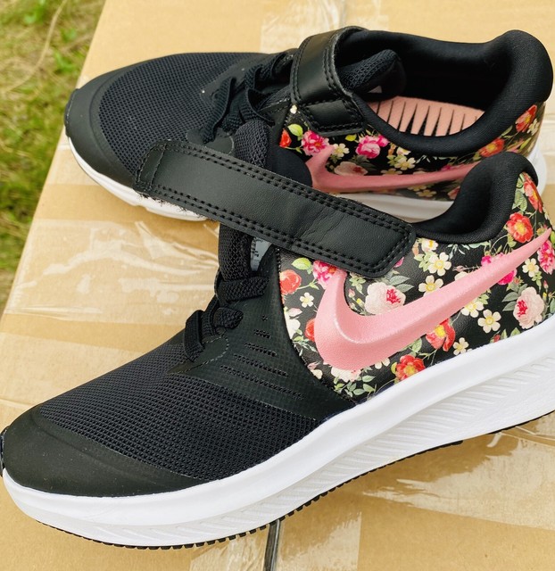 nike star runner black floral