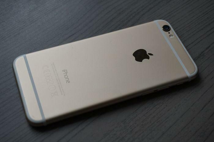 Apple iPhone 6 - 64GB Gold Unlocked SIM Free Grade B Very