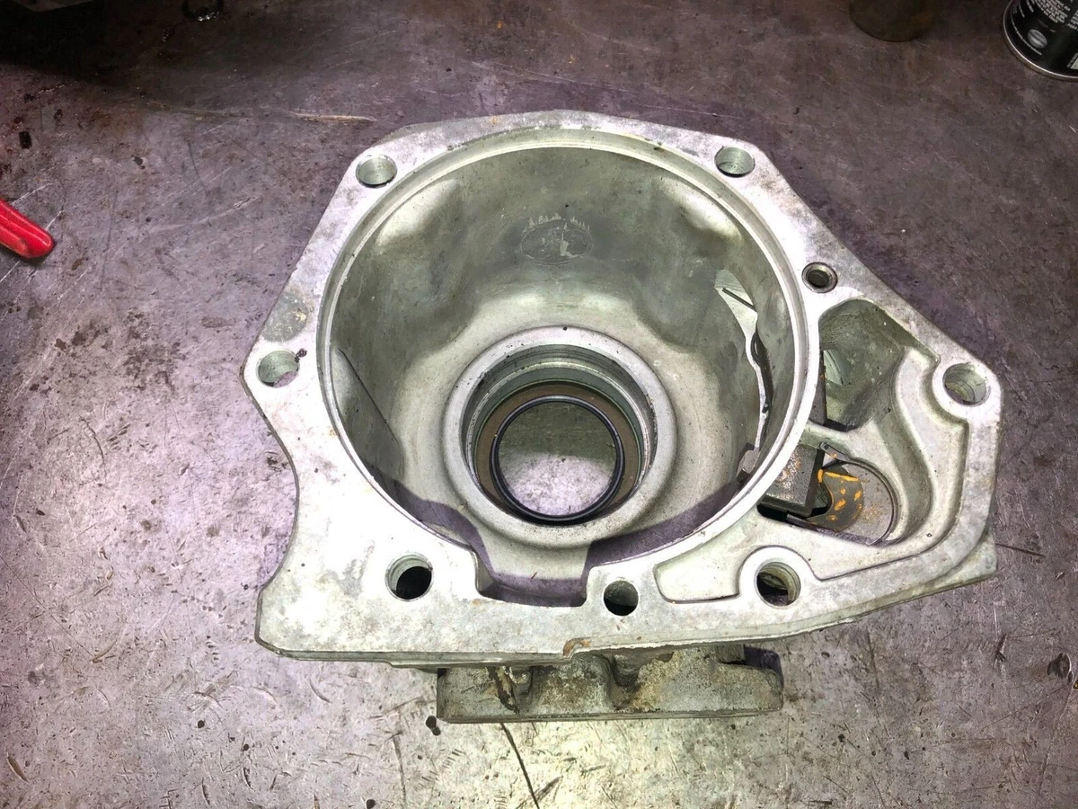 Dana 300 Speedometer Gear Carrier