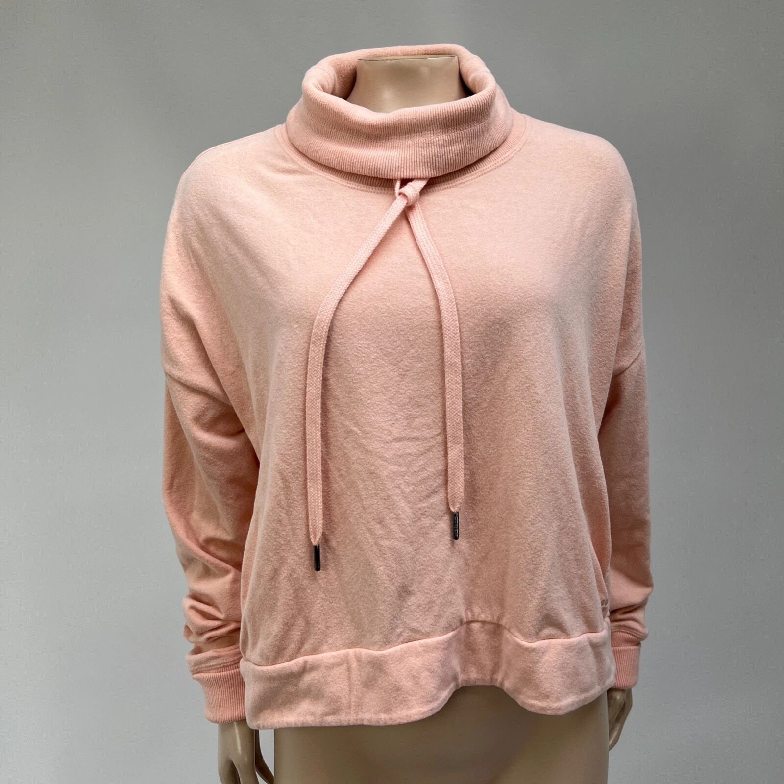 sweaty-betty harmonise luxe fleece thumb holes hoodie