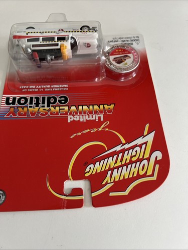 Johnny Lightning 10th Anniversary Limited Edition Ecto-1A 59 Cadillac Ghostbustr - Picture 6 of 7
