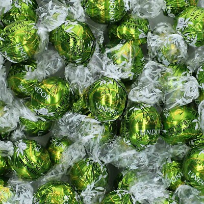 Lindor Vollmilch mit Pistziencreme Füllung 48 Kugeln 0,6kg