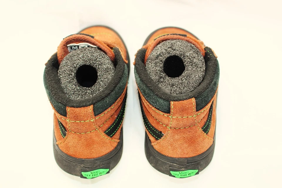 Zapato Vans SK8 Medio Tobillo Marrón Gamuza Correa Talla Y13.5 Verde Lima Acentos y Suela Foto 4 de 4