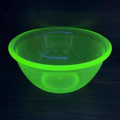 Hazel Atlas Green Vaseline Uranium Mixing Bowl 9" Vintage Depression Era UV Glow