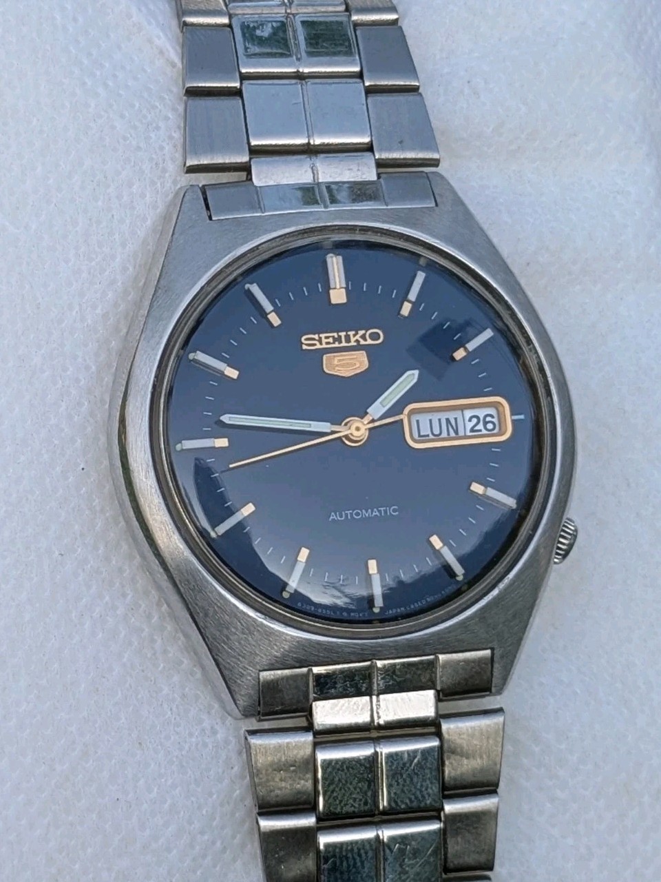 Dial 6309-8670 Made Seiko Blue Automatic Japan Vintage 5 Men's 17jewel watch - VintageWatches.PK Dial 6309-8670 Made Seiko Blue Automatic Japan Vintage 5 Men's 17jewel watch - vintagewatches.pk