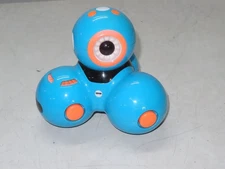 Wonder Workshop DA03 Dash Robot Blue Coding Interactive Robot.  FOR PARTS.