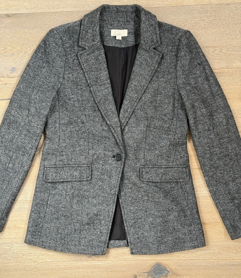 Jaqueta Blazer LOFT Feminina Tamanho 4 Cinza Mescla de Lã Forrada - Imagem 2 de 4