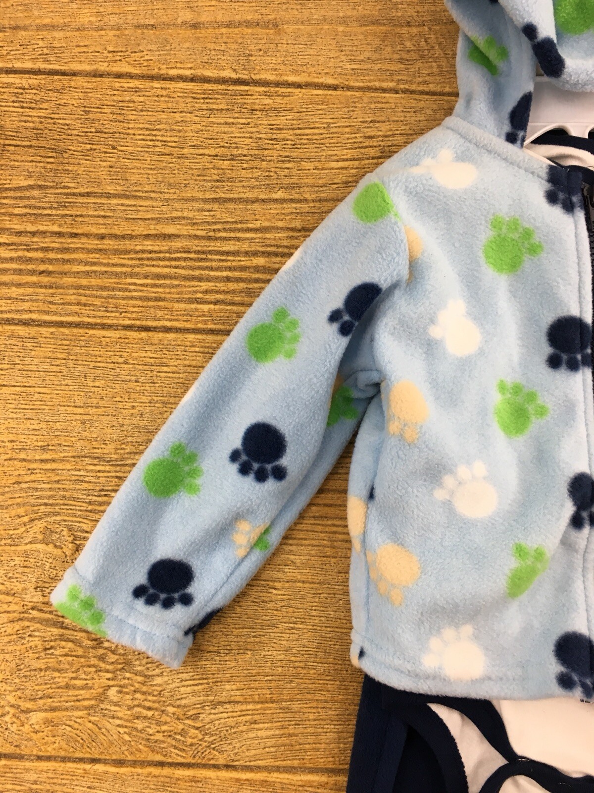 Picture 4 of 12