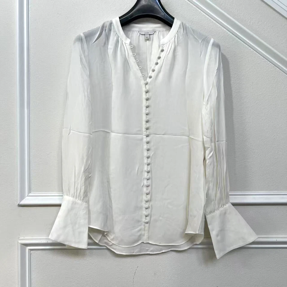 Nuevo sin etiquetas Joie Tariana Puño Acampanado Botón Seda Frontal Top Para Mujer Porcelana Cuello Redondo Foto 3 de 4