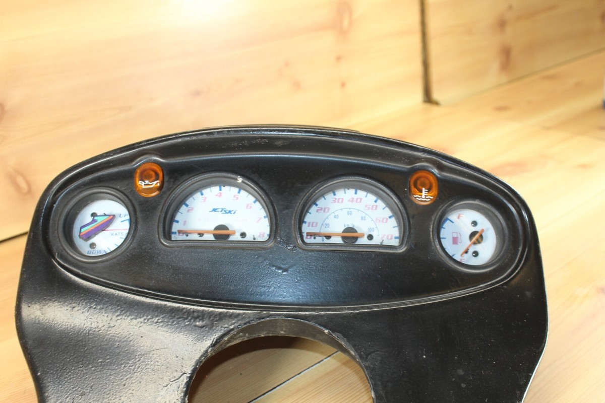 maumaumauです 1997 - 2003 Kawasaki ZXI 1100 Meter GAUGE HOOD Cover MAROON