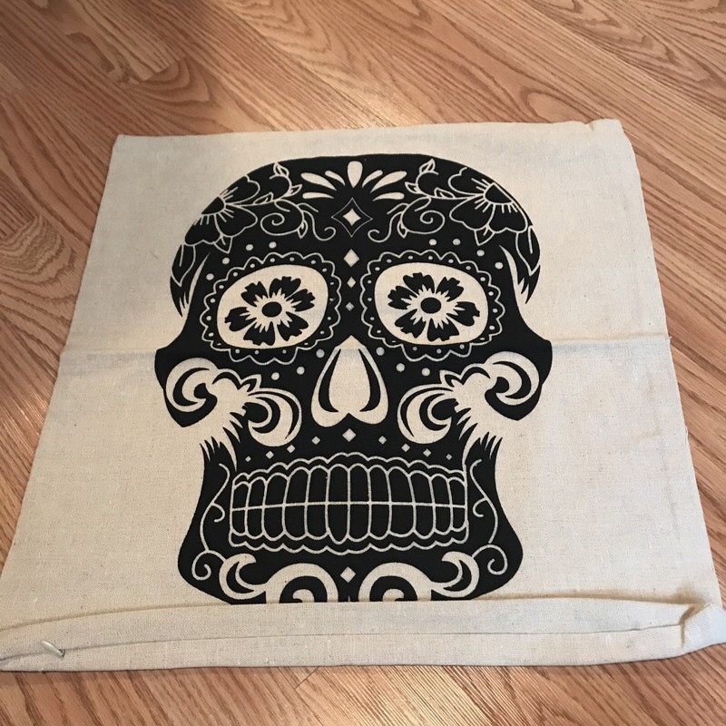 2 Dawn Of The Dead Pillow Cases.  NEW