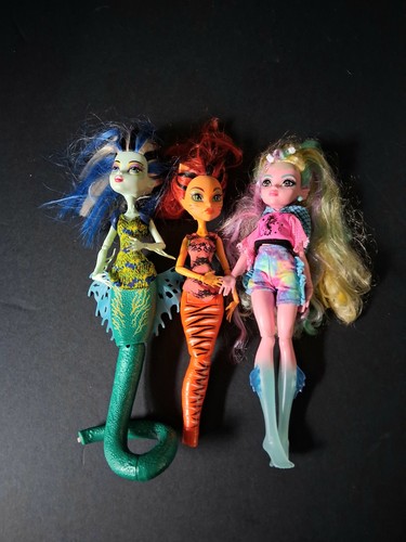 3- Bambole giocattolo Monster High Great Scarrier Reef, Lagoona, Frankie, Toralei LEGGI - Foto 2 di 12