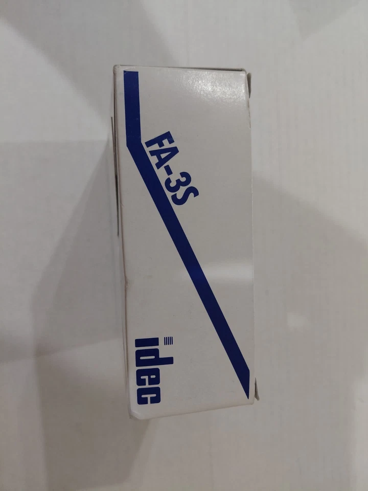 idec FA-3S Module Type PF3S-R161 Relay Output Module - Image 3 of 4