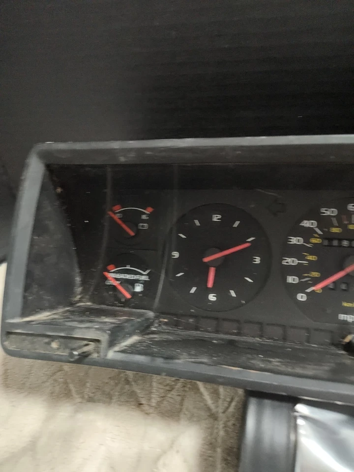 Cuadro de instrumentos Volvo 1985 86 87 88 1989 turbo velocímetro/combustible/temperatura Foto 2 de 4