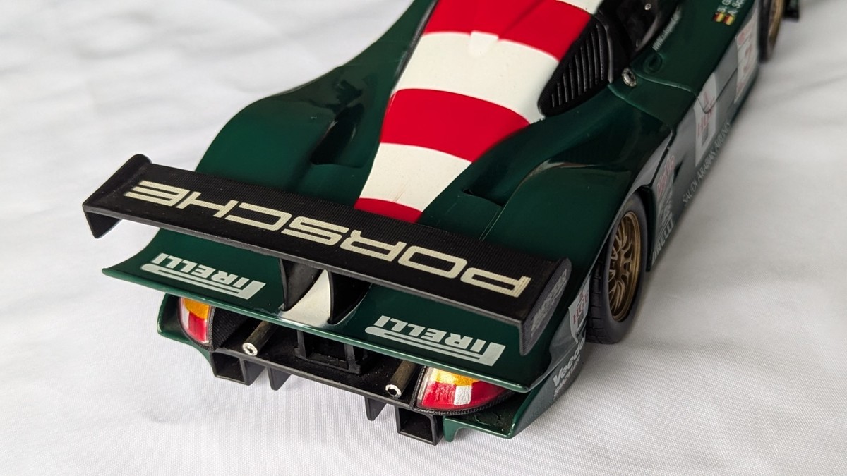 Maisto 1/18 Scale Porsche 911 GT1 1998 FIA GT Championship