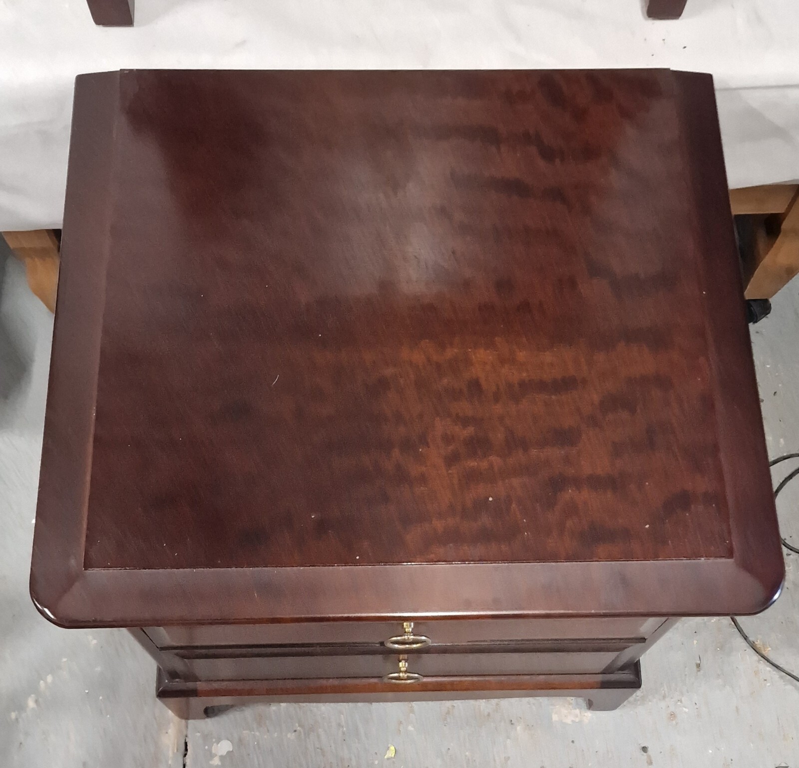 Stag Minstrel Pair of Bedside With Pull Out Shelf And Two