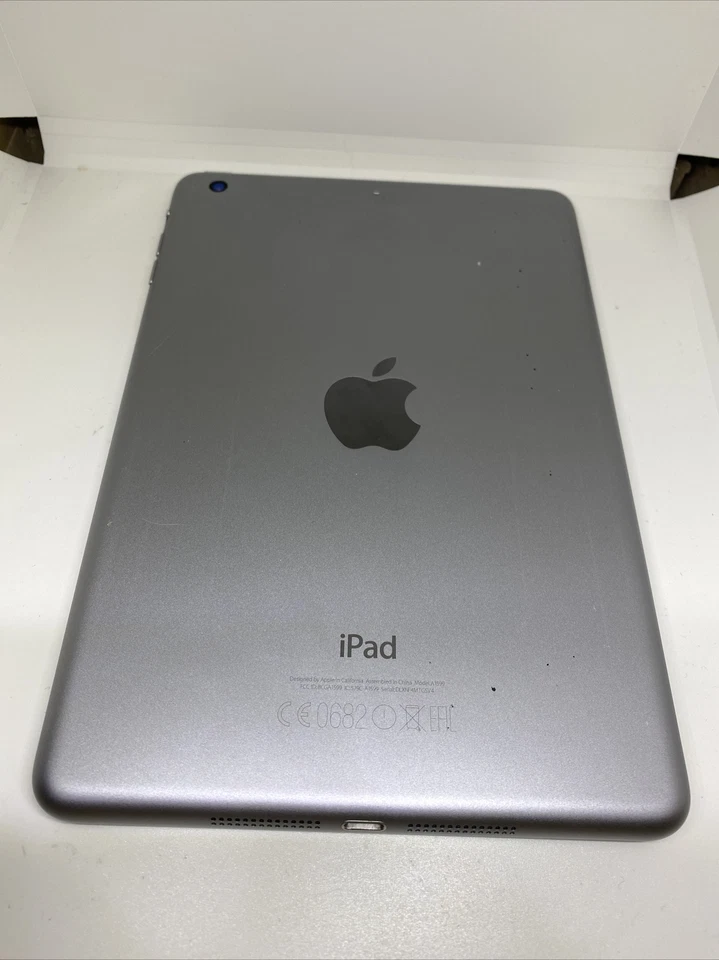 Apple iPad Mini 3 3rd Gen 16GB 64GB Space Grey Silver Gold WIFI | Very Good - Image 2 of 4
